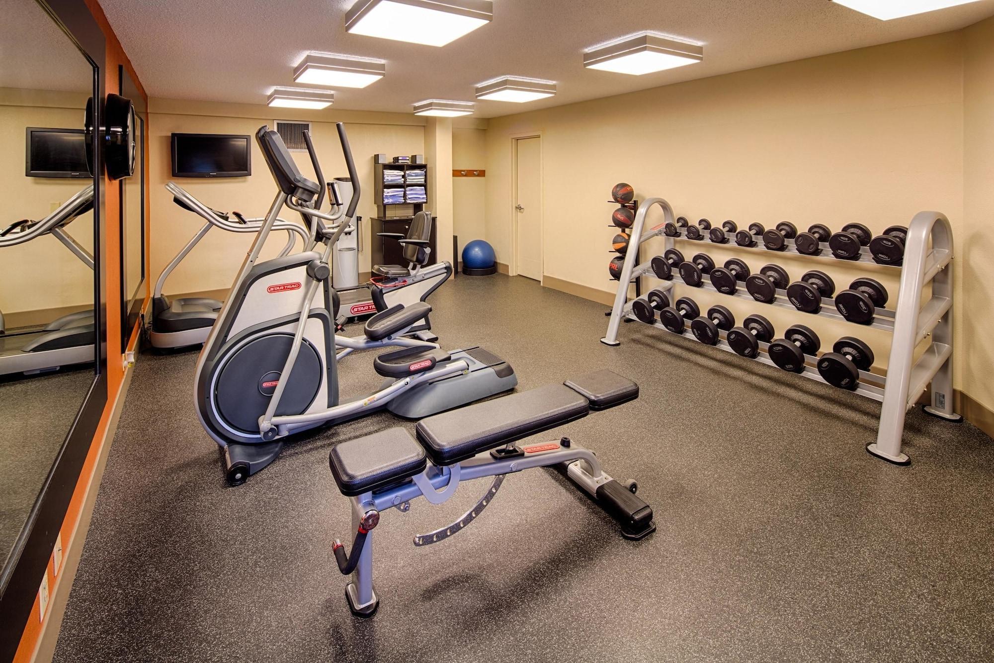 Motel 6 Fayetteville - I-95 Ngoại thất bức ảnh